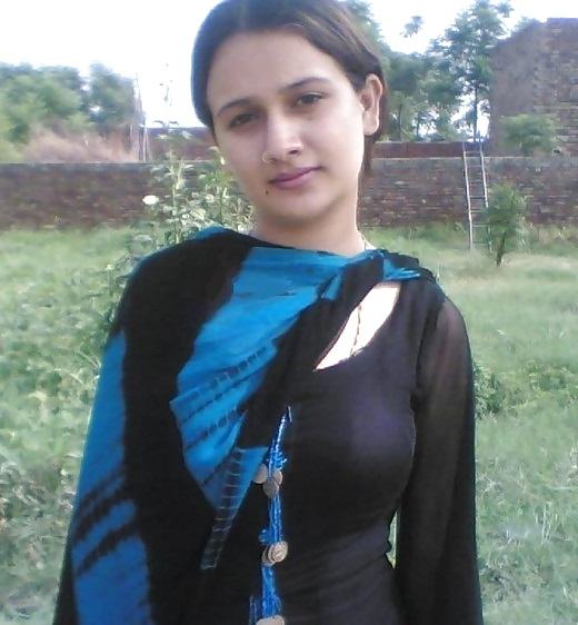 24P Indian teen nude