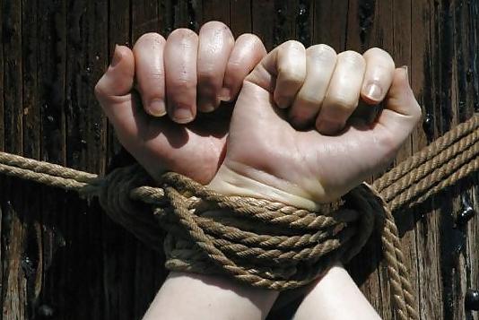 25P A few bondage chicks
