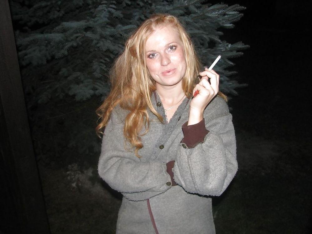 20P Smoking 048