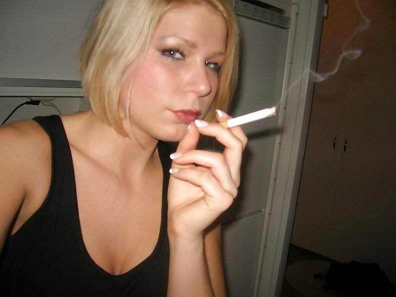 20P Smoking 048