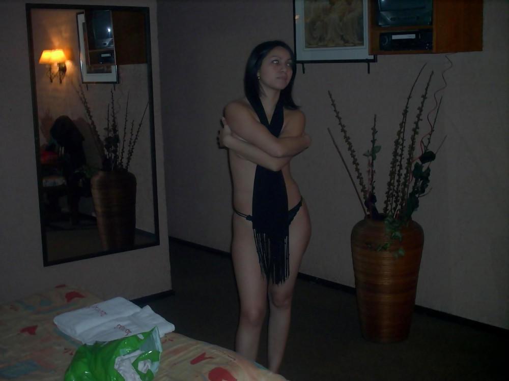 25P Sexy arab babe