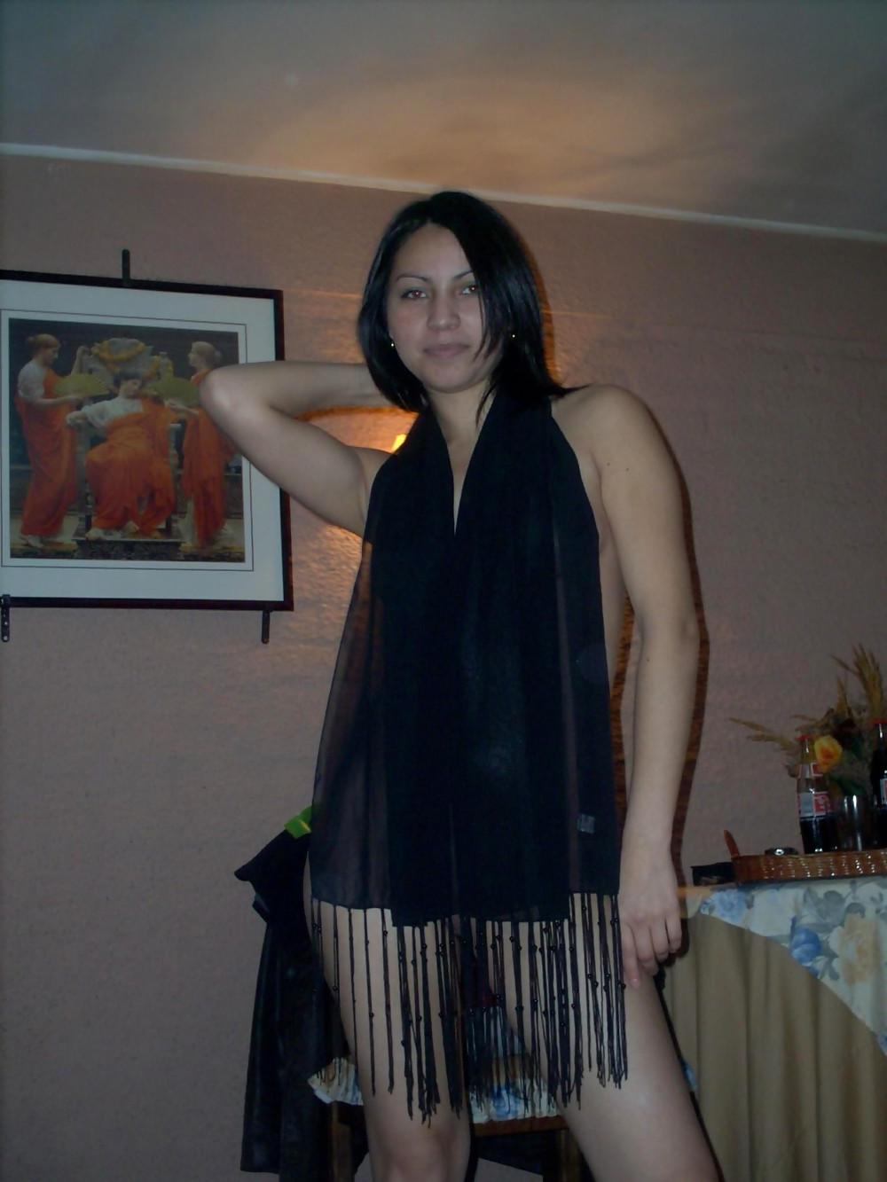 25P Sexy arab babe