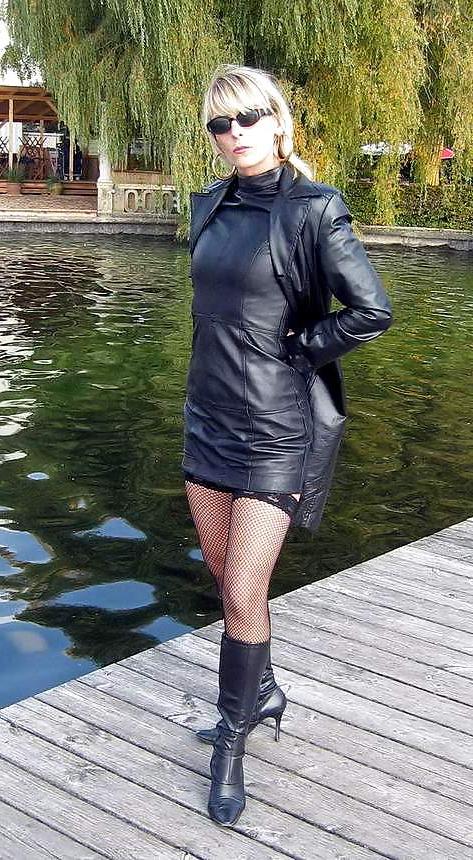 25P ROMY - Super Hot MILF - Queen Of BOOTS...(3)