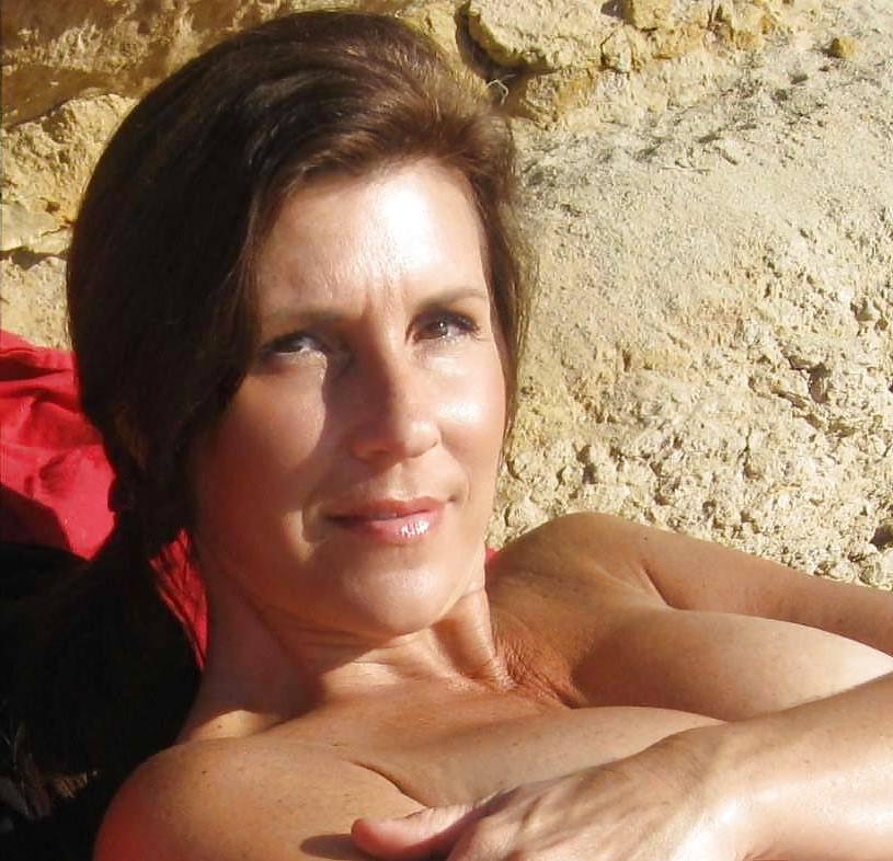 14P Italian milf