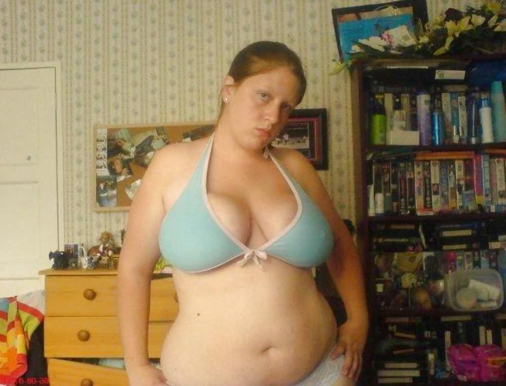 24P Saggy tits in bikini.