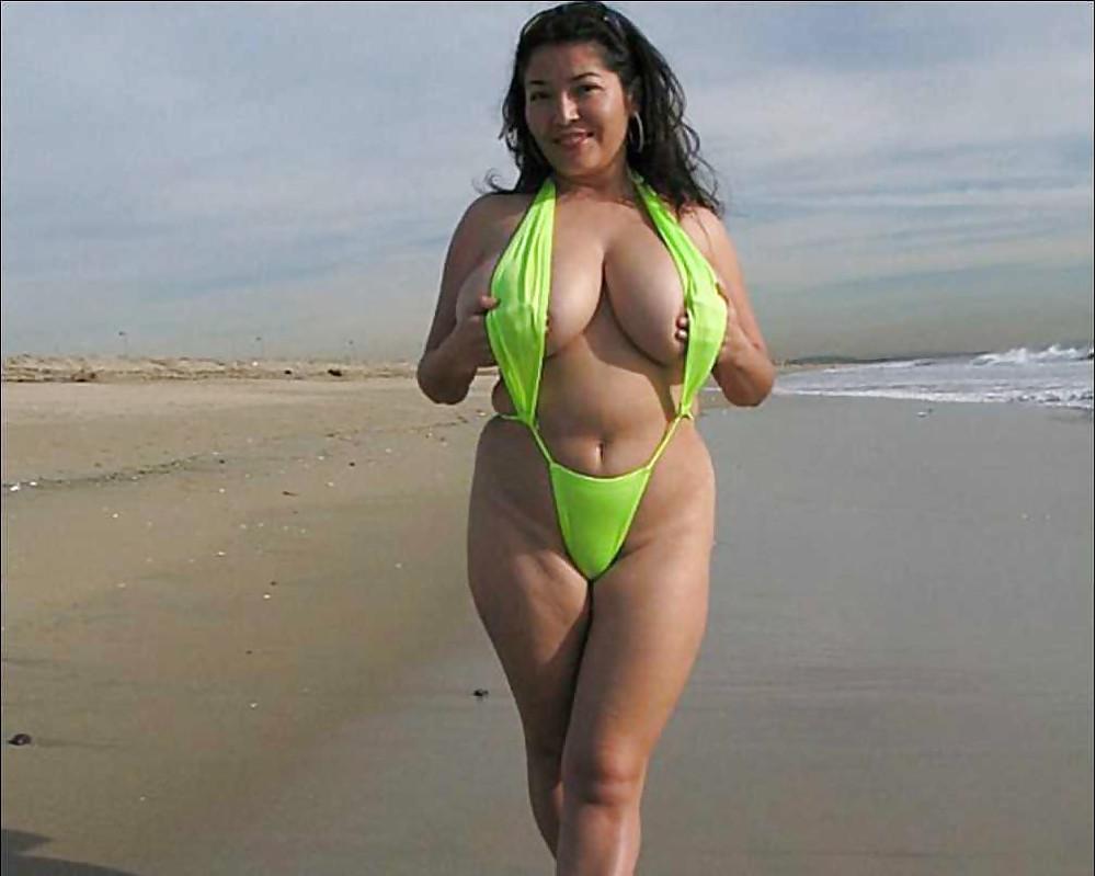 24P Saggy tits in bikini.