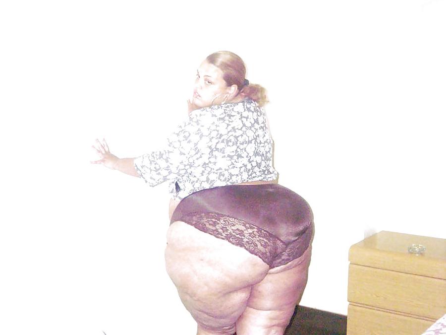25P Massive butts V