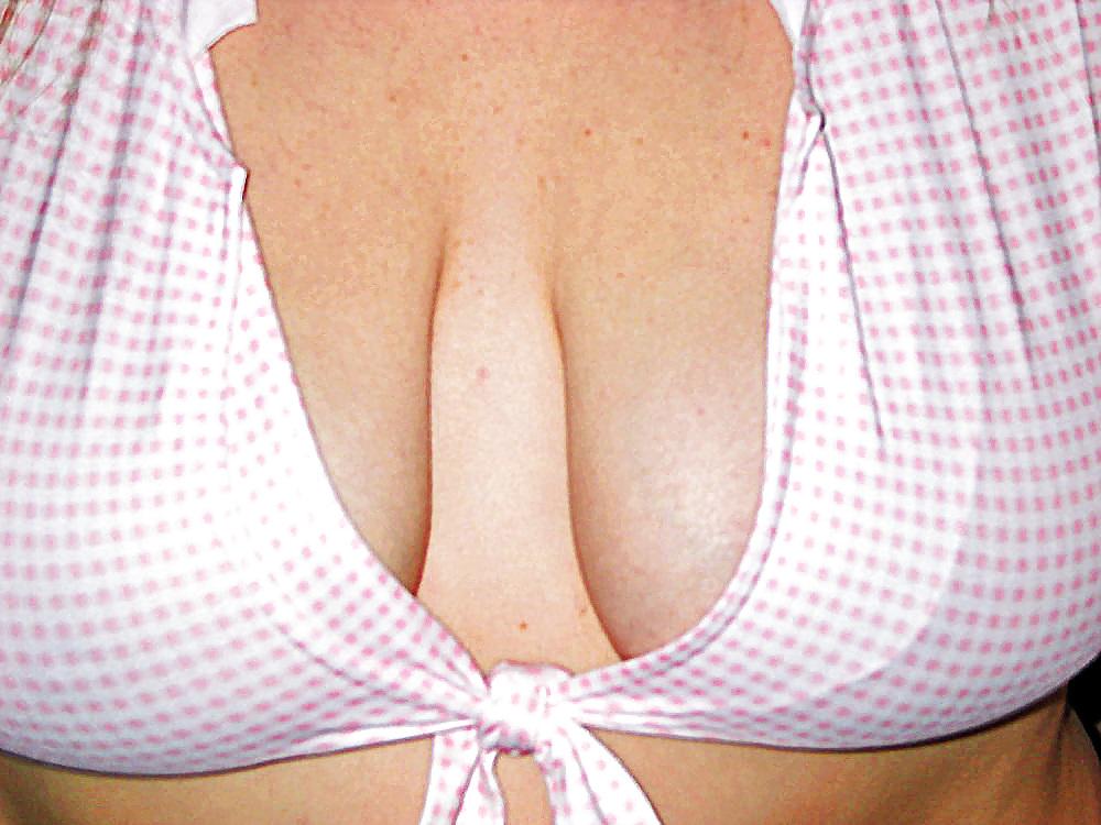 25P The Best of Naked Wife Angela