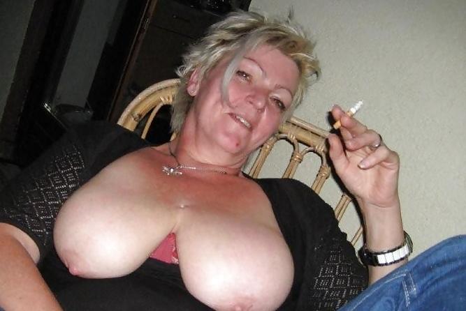 19P Smoking!!!