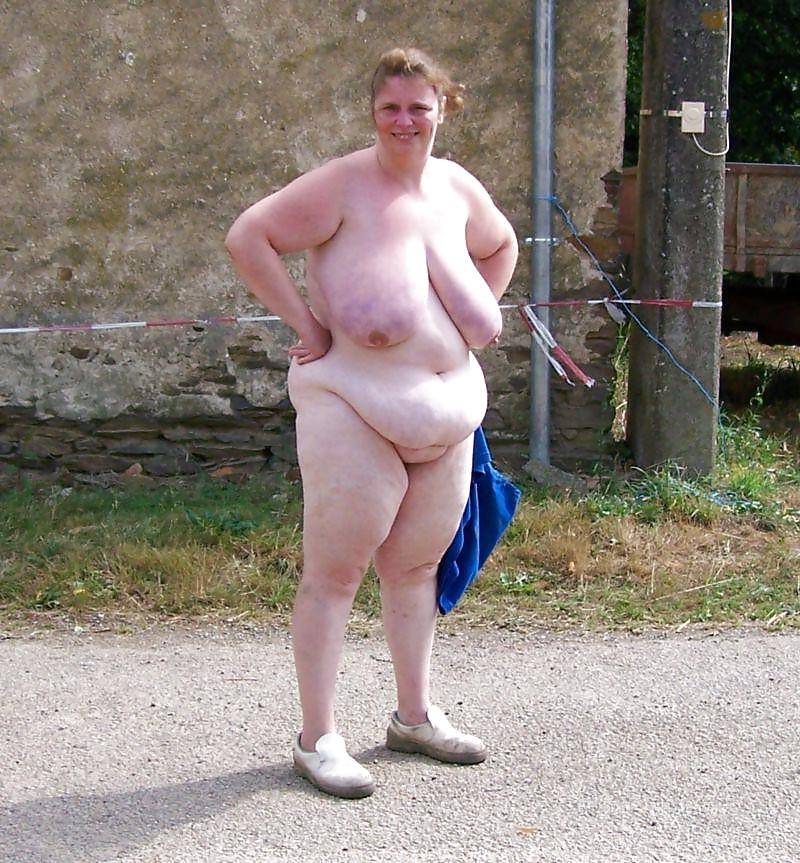 20P Saggy tits 124.