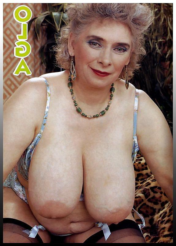 11P OLGA : HOT FRENCH GRANNY WITH UHGE BOOBS 