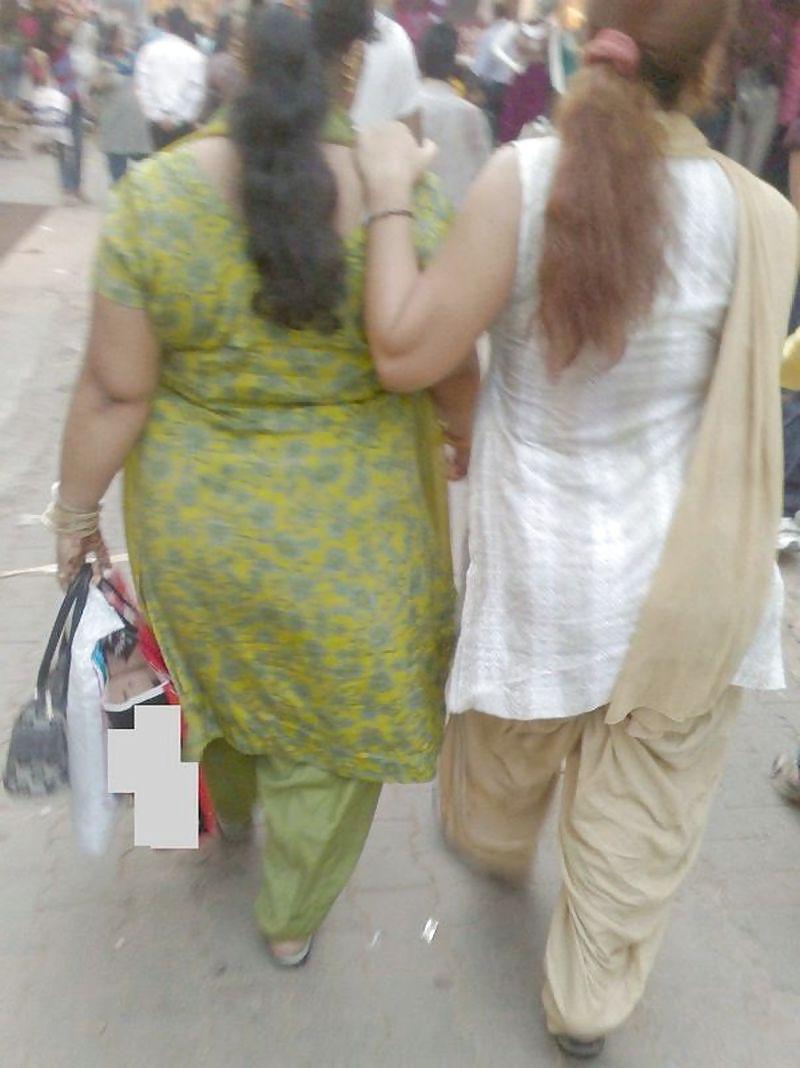 4P Indian Aunty backside