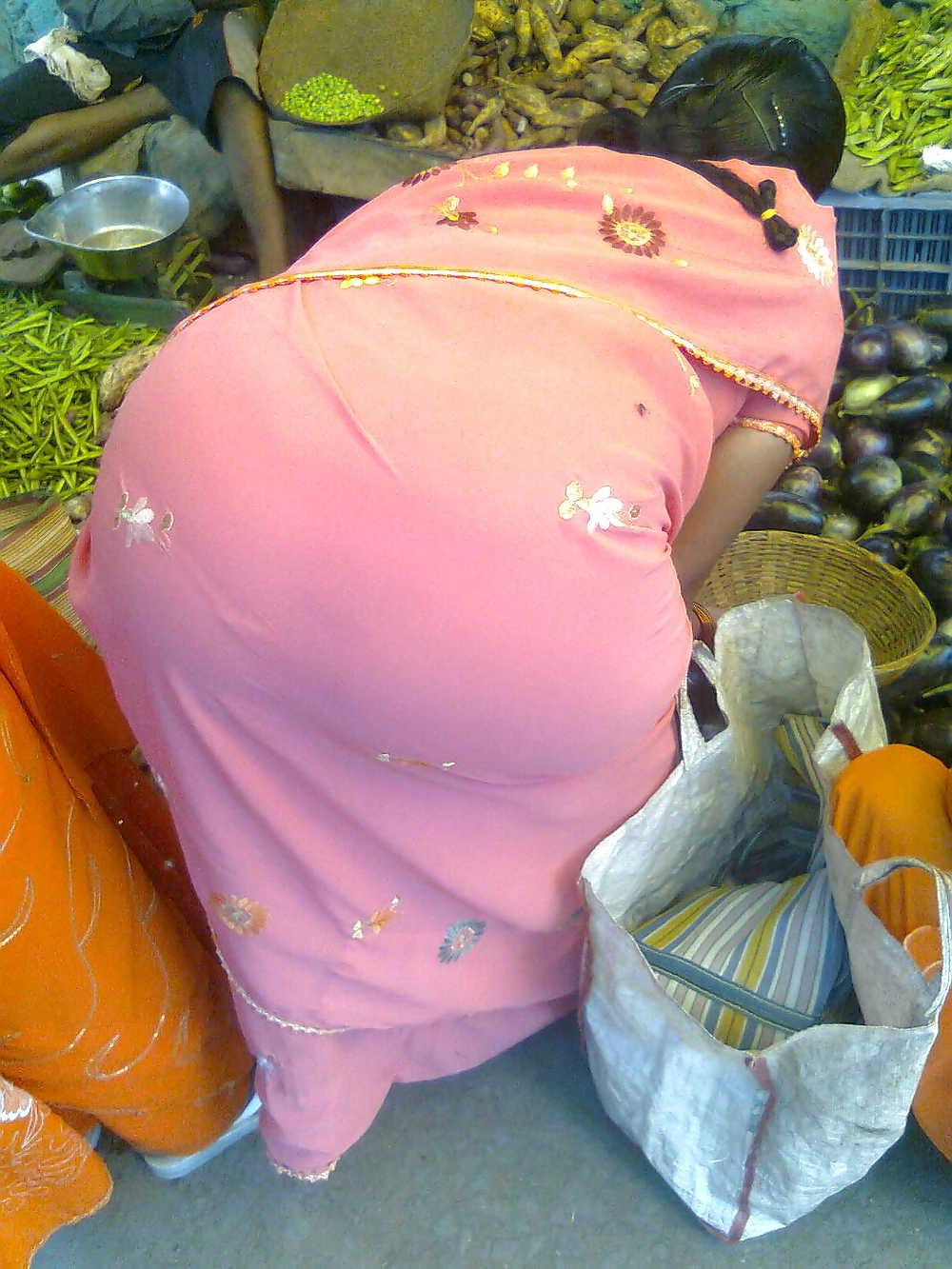 4P Indian Aunty backside