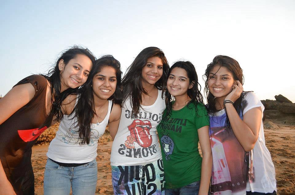 15P Beautiful Indian Girls 78 (Non Porn)-- By Sanjh 