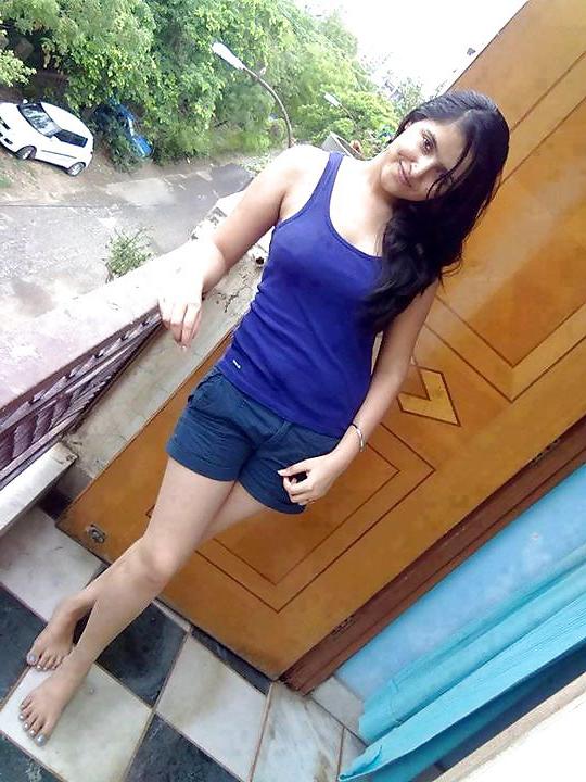 15P Beautiful Indian Girls 78 (Non Porn)-- By Sanjh 