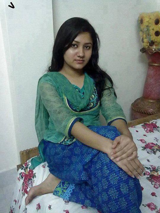 15P Beautiful Indian Girls 78 (Non Porn)-- By Sanjh 