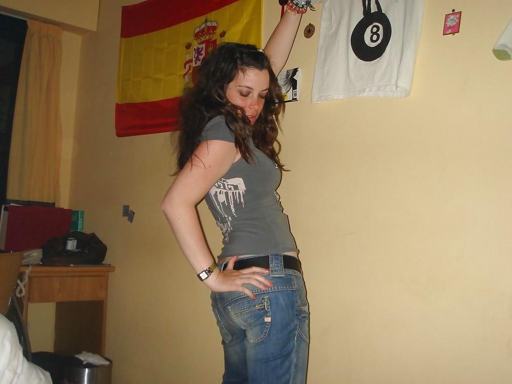 20P Spanish slut