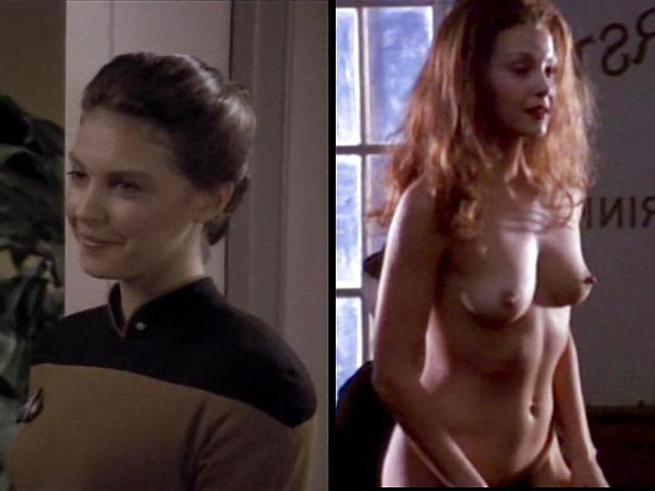 25P Star Trek Babes Nude Dressed and Undressed