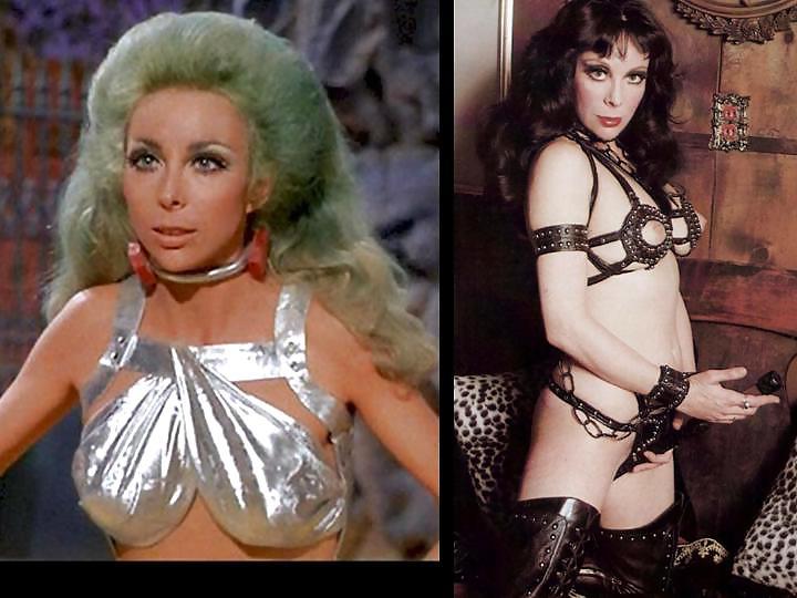 25P Star Trek Babes Nude Dressed and Undressed