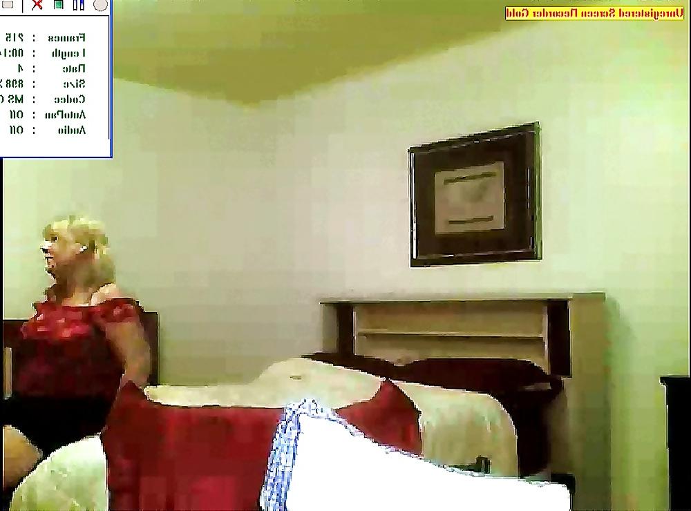 25P Exgirlfriends mom Huge Juggs caught through her own webcam