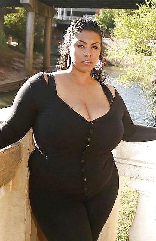 25P Big Busty Clothed Babes 1