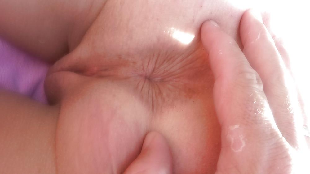 9P Naked in garden