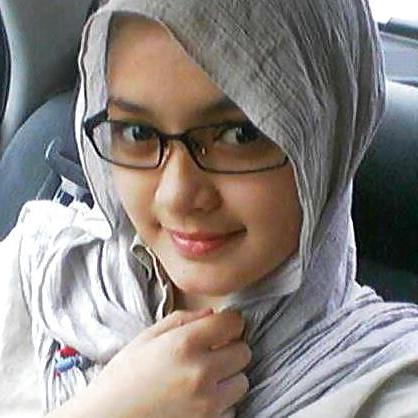 25P Indian and Pakistani teen slut - stohlen facebook pix