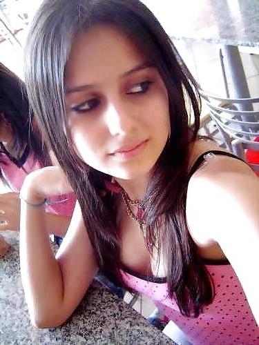 25P Indian and Pakistani teen slut - stohlen facebook pix