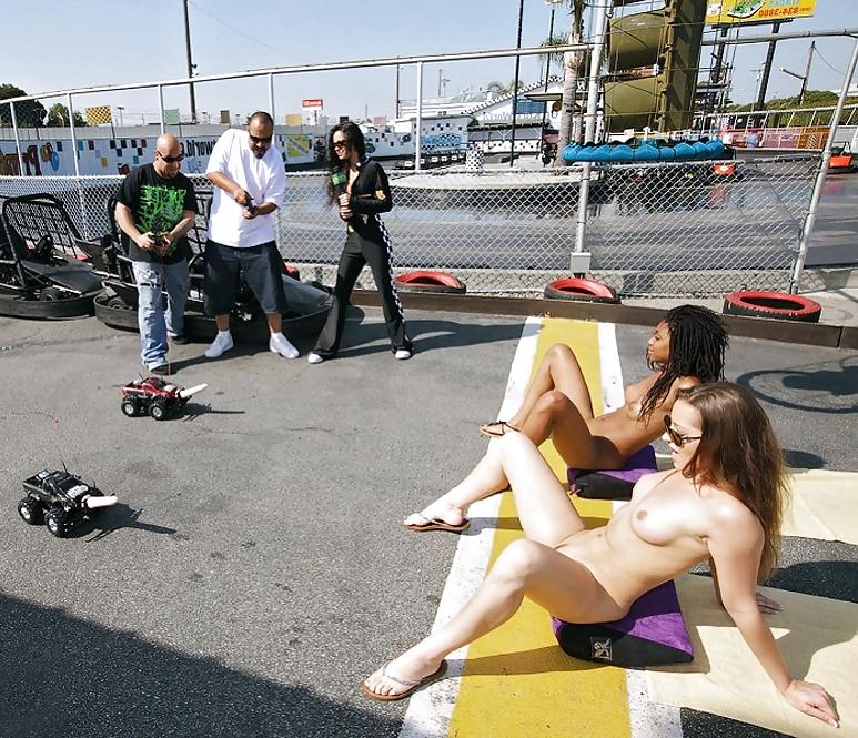 7P Babes and Cars