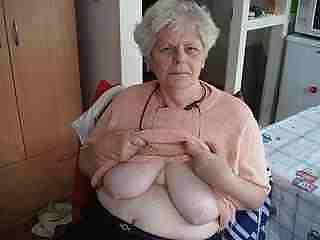 25P Saggy Granny Boobs