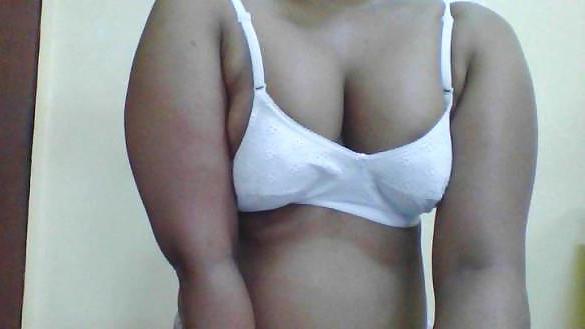 25P Beautiful Indian Girls 69-- By Sanjh