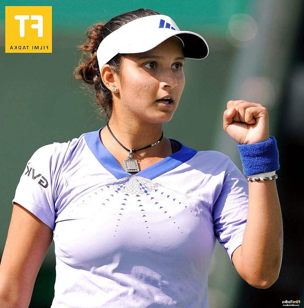 25P Hot Indian Tennis Player - Sania Mirza