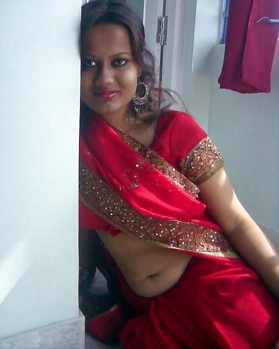 25P Sexy Indian Girls non nude