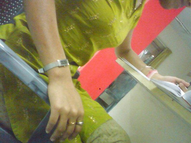 25P Sexy Indian Girls non nude