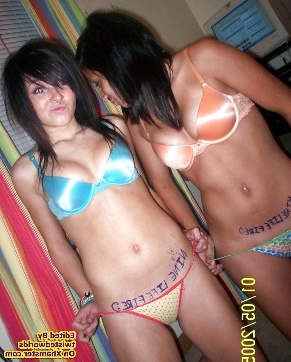 25P Amateur Emo Girls Erotica By twistedworlds