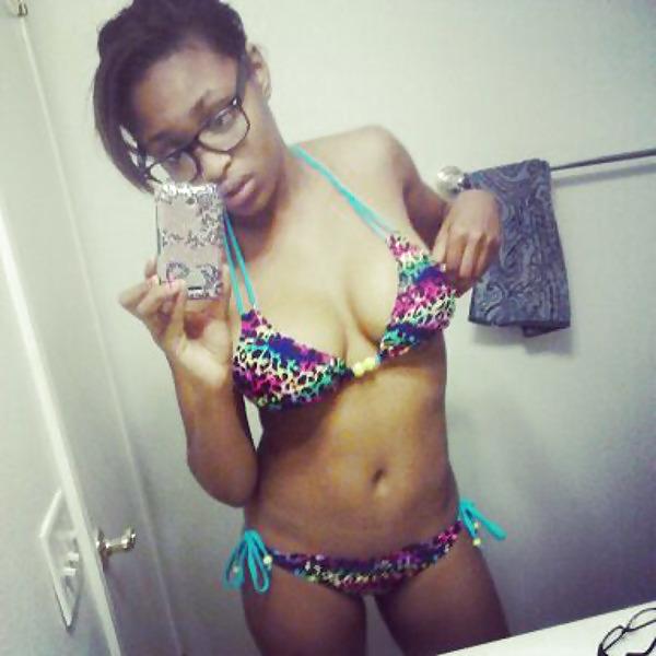 25P Ebony Girls Wearing Glasses