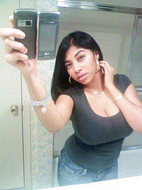 25P Babes Self Shot Pics...