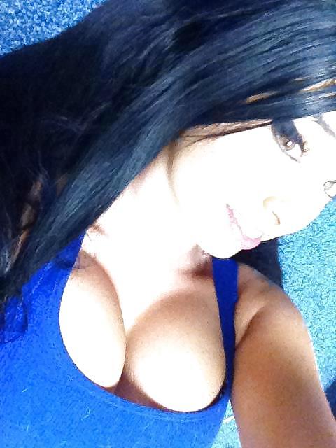 25P Babes Self Shot Pics...