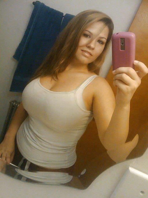 25P Babes Self Shot Pics...