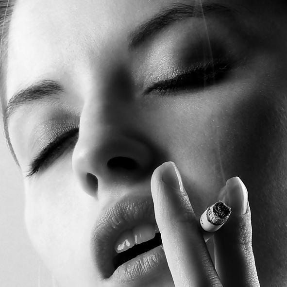 9P Smoking 64