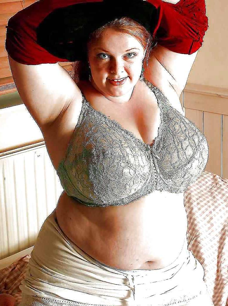 25P Big bras on mature women's!