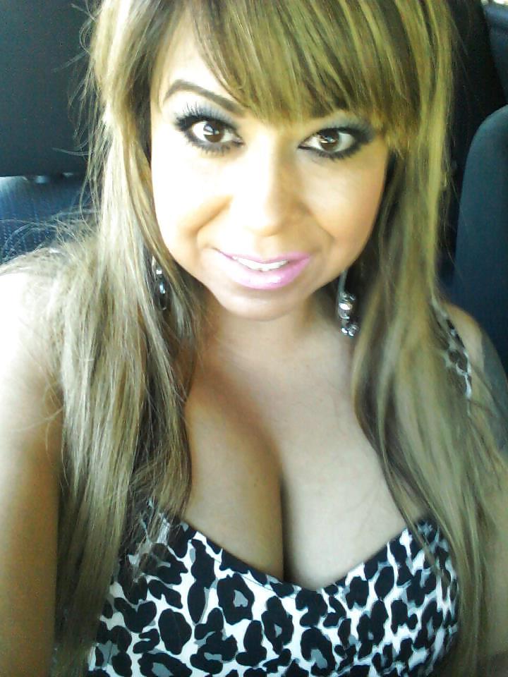 25P Big tit latina milf