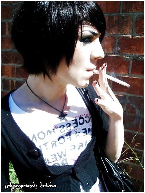 23P Smoking gurls 5