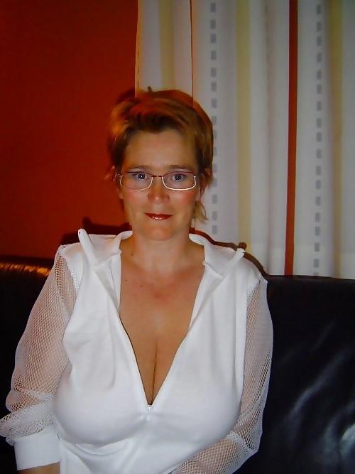 8P Big boobs girl.