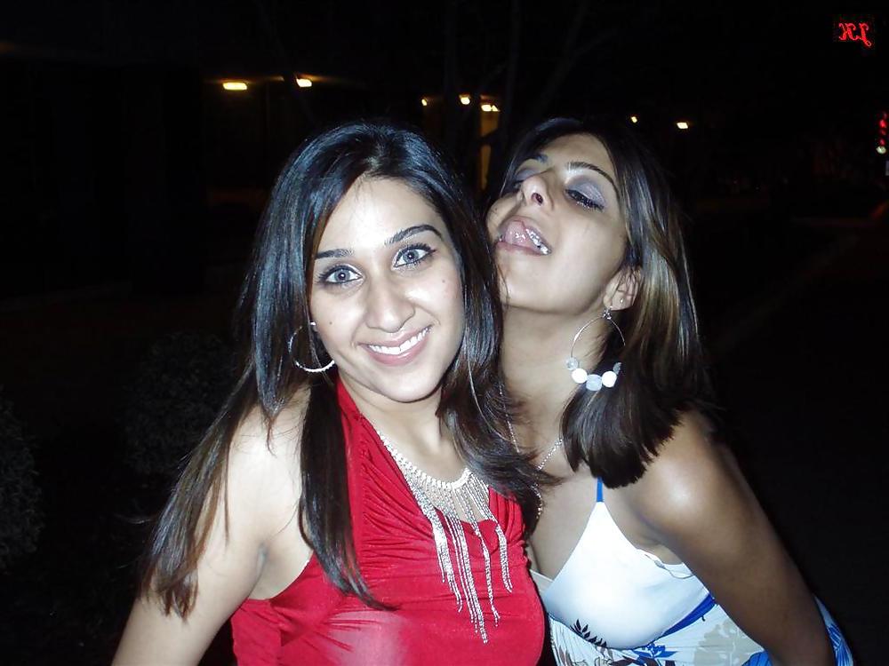 19P Hot, young Indian pussy #2