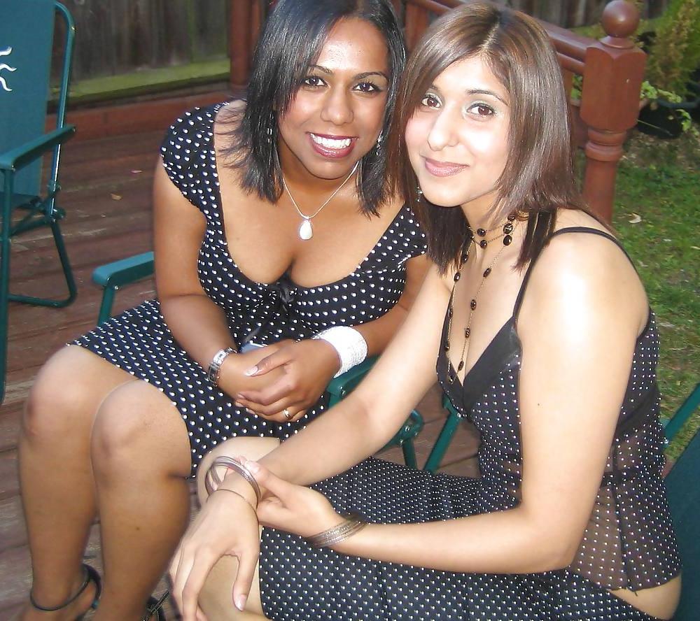 19P Hot, young Indian pussy #2