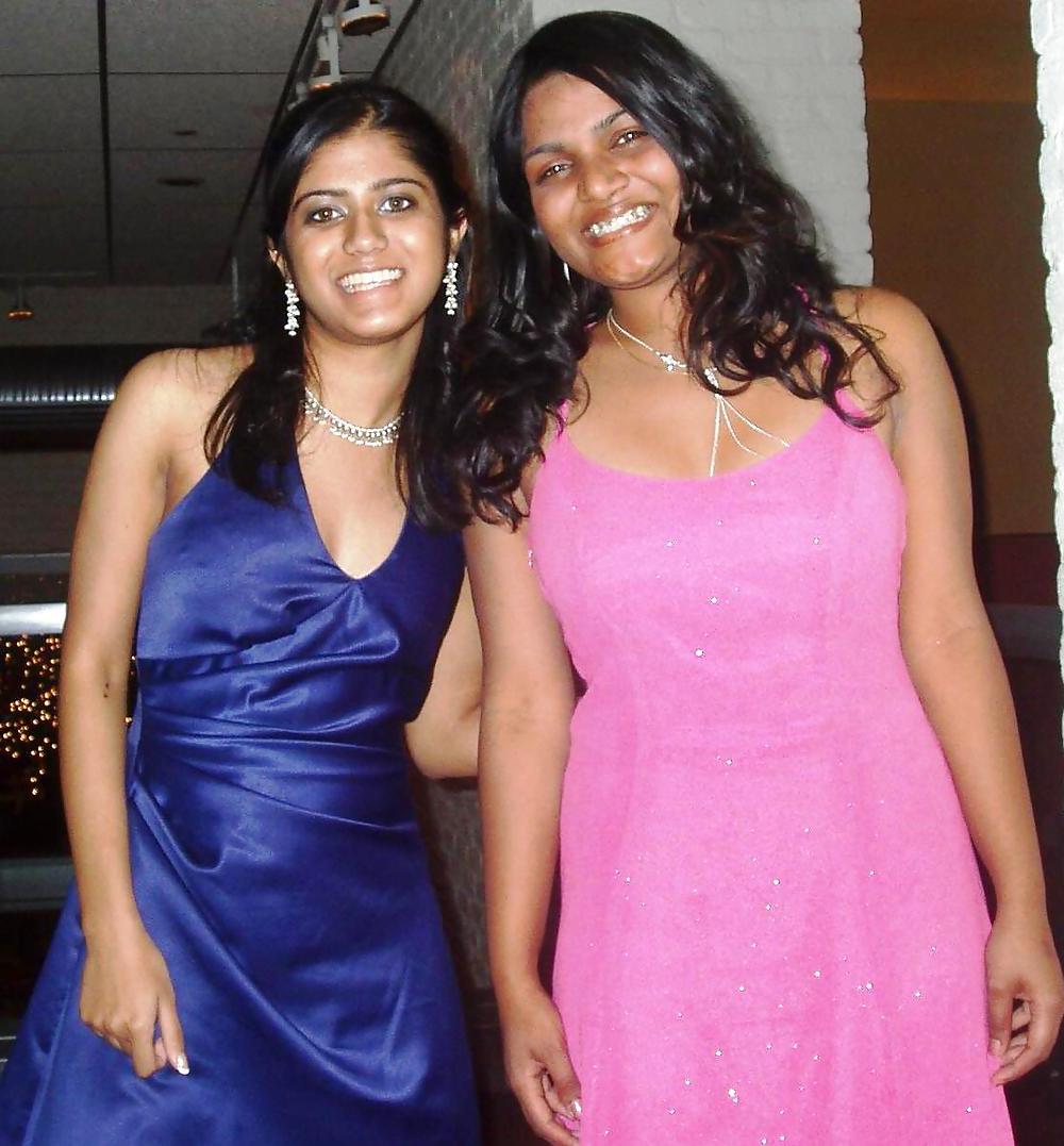 19P Hot, young Indian pussy #2