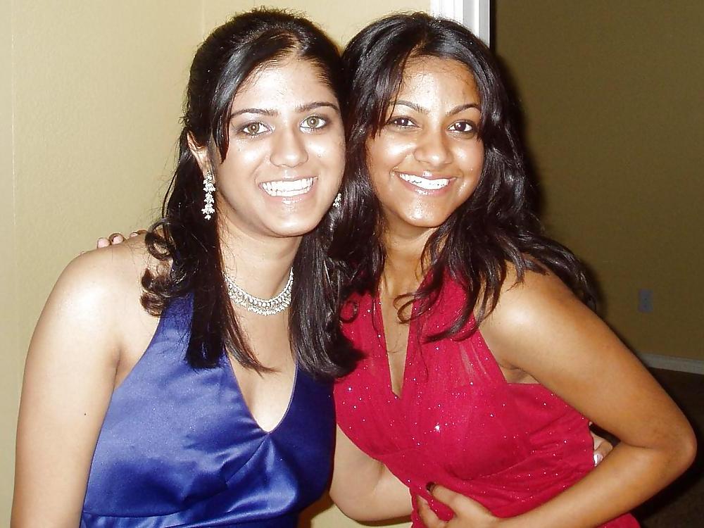 19P Hot, young Indian pussy #2