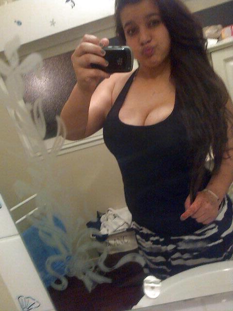 25P Beurette Leyla l'algerienne