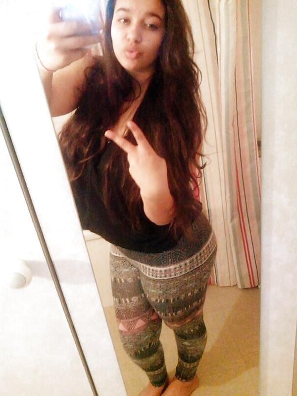25P Beurette Leyla l'algerienne